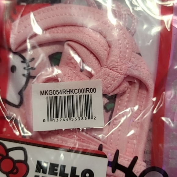 HELLO KITTY SANRIO - A FACE MASK SETUP KIT: BNWT-NBO. (ADULTS OR KIDS) - Picture 4 of 6